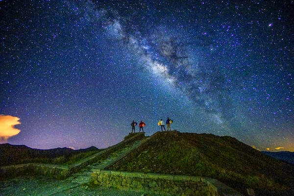 Photograph Chinfa Tzeng Galaxy Four Supermen on One Eyeland