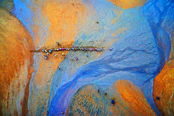 Photograph Chinfa Tzeng Tug Of Life on One Eyeland