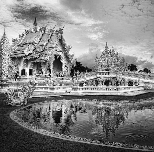 Photograph Eugenia Kyriakopoulou The White Temple on One Eyeland