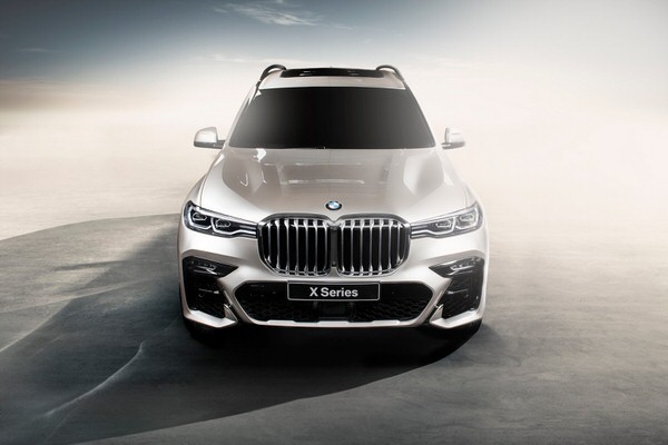 Photograph Pieter Pieters Bmw X7 on One Eyeland