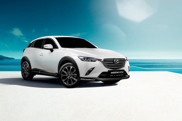 Photograph Pieter Pieters Mazda Cx 3 on One Eyeland