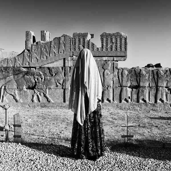 Photograph Farshid Ashkarr Woman In History on One Eyeland