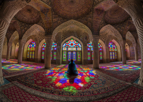 Photograph Farshid Ashkarr A Woman Sit In Color on One Eyeland