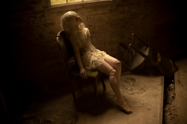 Photograph Danduka Yasuo Junk Doll on One Eyeland