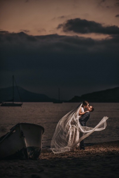 Photograph John Makris Kiss on One Eyeland