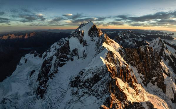 Photograph Stephan Romer Mt Cook on One Eyeland