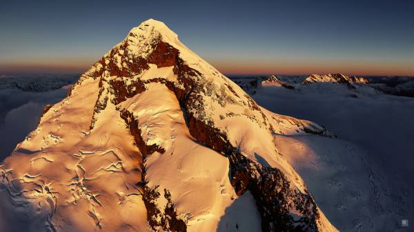 Photograph Stephan Romer Mt Aspiring on One Eyeland