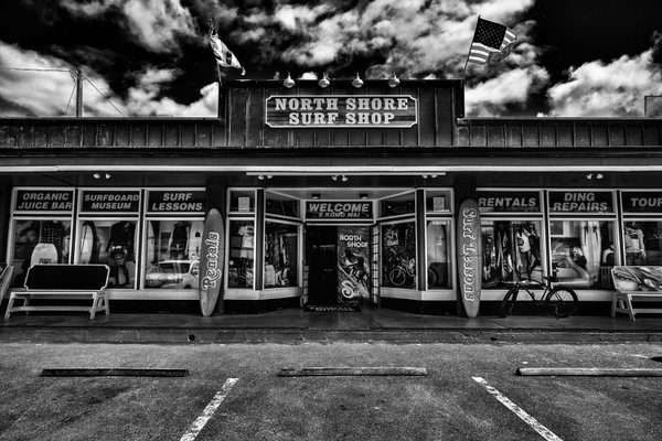 Photograph Yasuhiro Sakuda Surfshop on One Eyeland