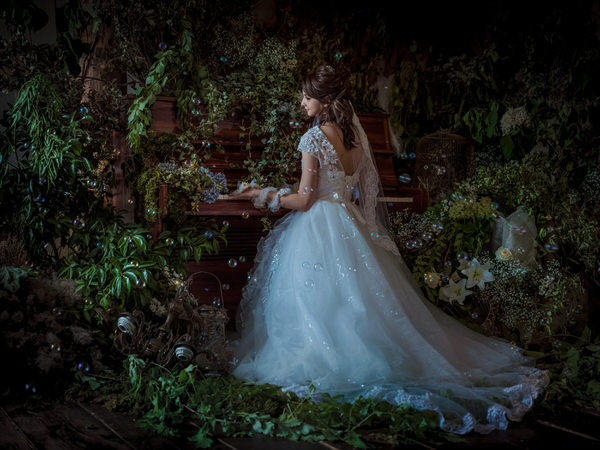 Photograph Haseo Hasegawa Piano Lesson on One Eyeland