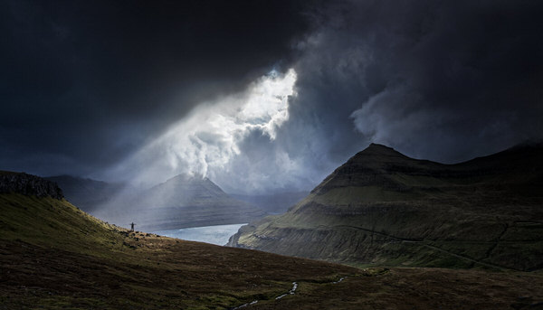 Photograph Peter Svoboda It Is Coming on One Eyeland