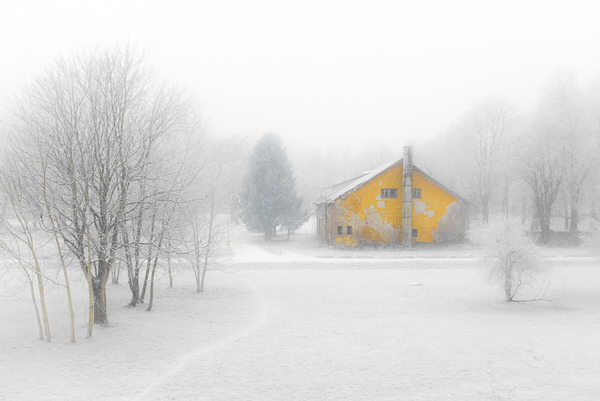 Photograph Vili Gosnak Misty House on One Eyeland