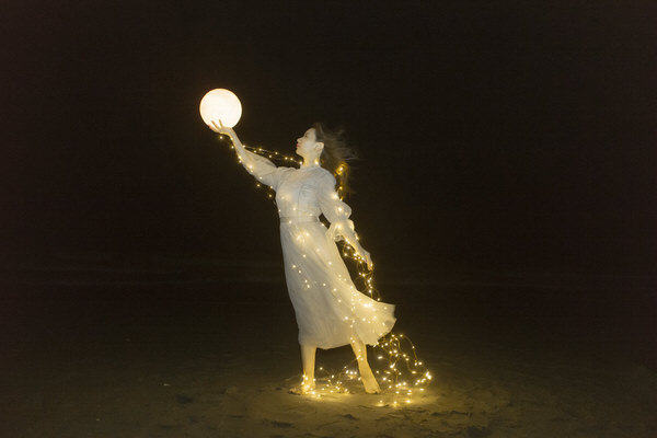 Photograph Danduka Yasuo Illumination on One Eyeland