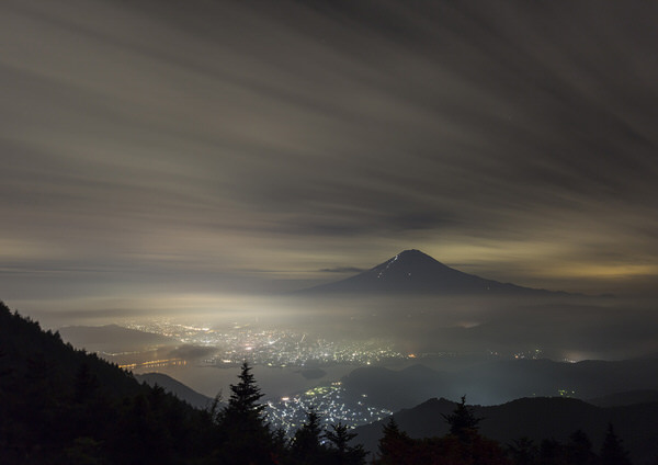 Photograph Kousuke Kitajima Flowing Clouds on One Eyeland