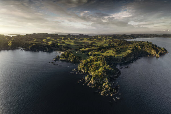 Photograph Stephan Romer Waiheke on One Eyeland