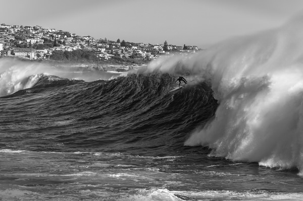 Photograph Steve Turner Massive Surf on One Eyeland