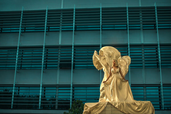 Photograph Junior Luz The Queen on One Eyeland