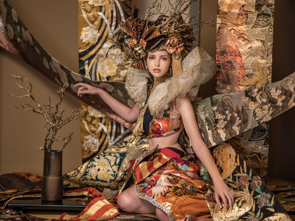 Photograph Haseo Hasegawa Kimono on One Eyeland