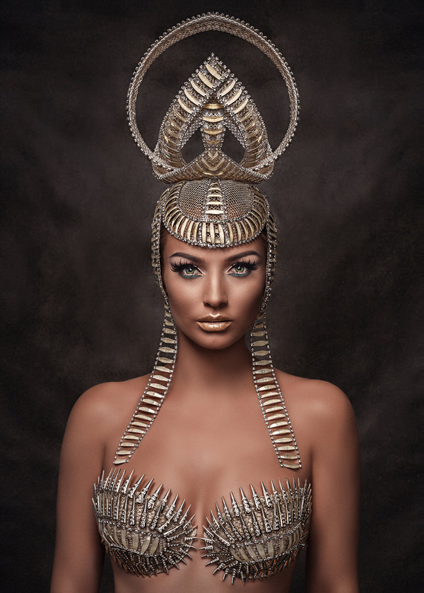 Photograph Arber Elezi The Queen on One Eyeland