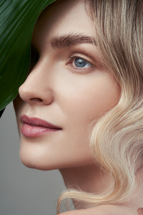 Photograph Marcel Cristocea Sarah on One Eyeland