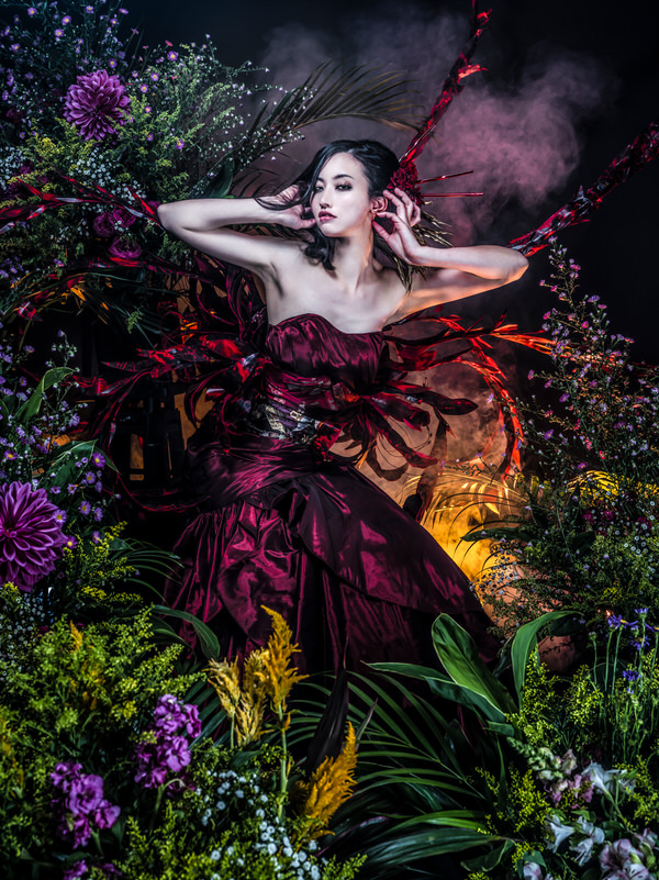 Photograph Haseo Hasegawa Red on One Eyeland