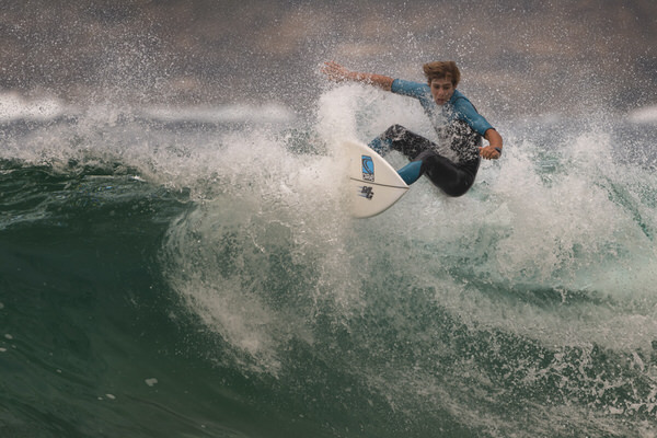 Photograph Steve Turner Off The Lip on One Eyeland