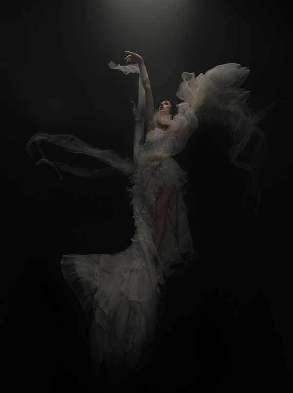 Photograph Haseo Hasegawa In The Dark on One Eyeland