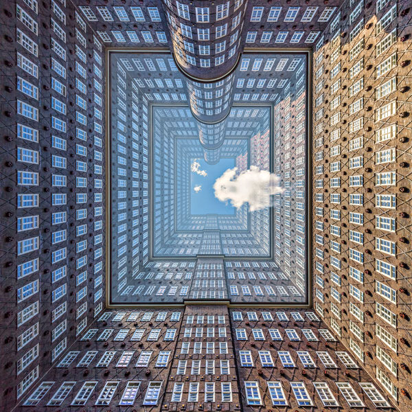 Photograph Paul Brouns Follow The White Rabbit on One Eyeland