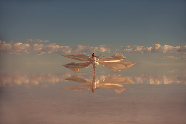Photograph Junior Luz Salar De Uyuni on One Eyeland