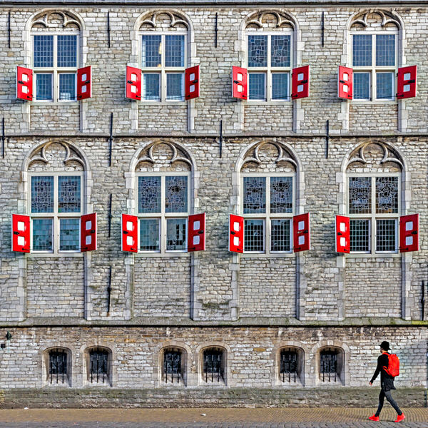 Photograph Paul Brouns Red Accents on One Eyeland