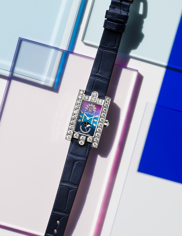 Photograph Jonathan Knowles Harry Winston Avenue Classic on One Eyeland