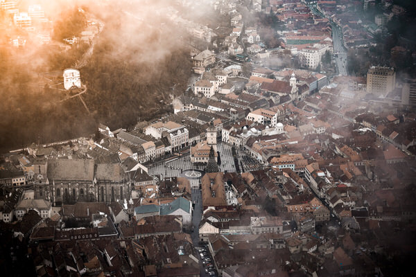 Photograph Holden Perpelitz Look Out Below on One Eyeland