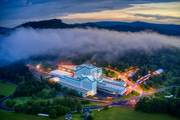 Photograph Tomas Neuwirth Factory On The Hill on One Eyeland