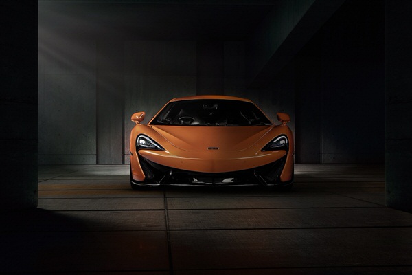 Photograph Pieter Pieters Mclaren 3 on One Eyeland