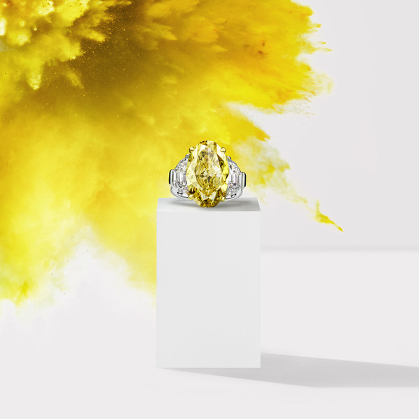 Photograph Jonathan Knowles Graff Diamonds on One Eyeland