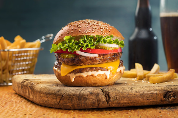 Photograph Juan Gabriel Ortiz Artisan Burger on One Eyeland
