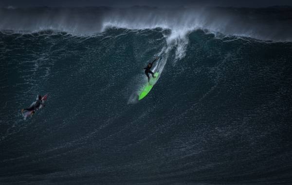 Photograph Steve Turner Going Down on One Eyeland