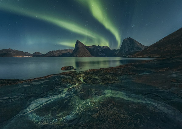 Photograph Peter Svoboda Dancing Lights on One Eyeland