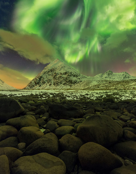 Photograph Jan Smid Pyramid In Green on One Eyeland