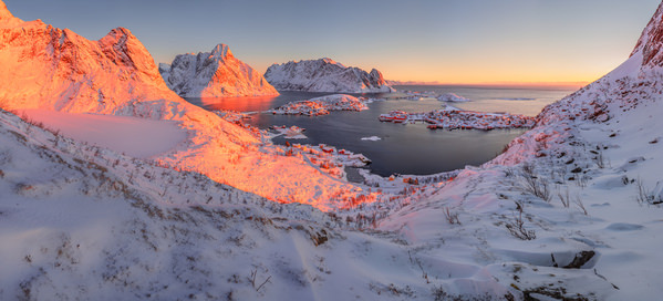 Photograph Jan Smid Reine In The Morning on One Eyeland