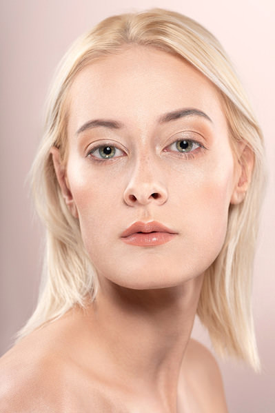 Photograph Anna Rapcinska Beaming Beauty on One Eyeland