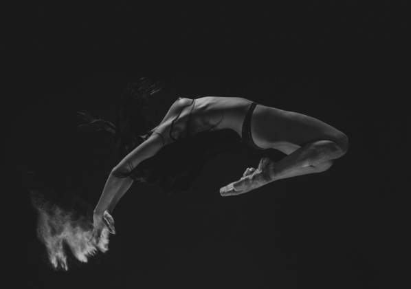 Photograph Alejandro Vega Bailarina on One Eyeland