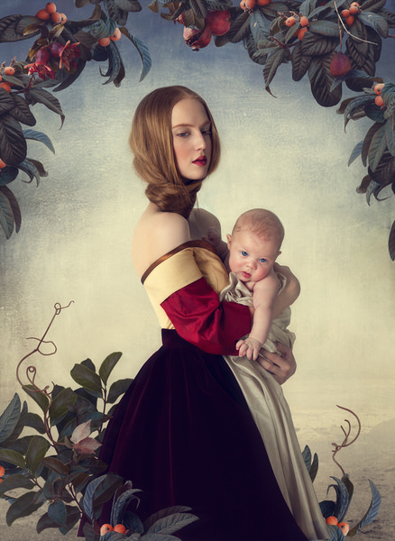 Photograph Svetlana Melik Nubarova Motherhood on One Eyeland