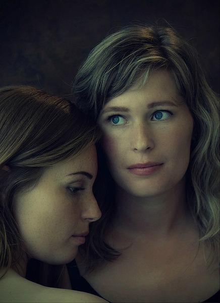 Photograph Reiny Bourgonje Sisters on One Eyeland