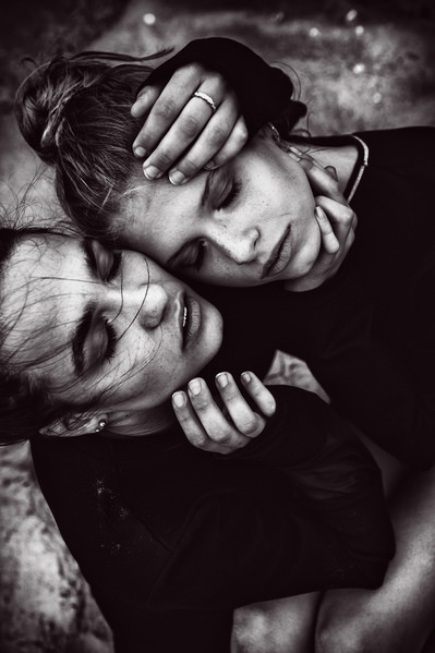 Photograph Ruslan Bolgov Soul Sisters on One Eyeland