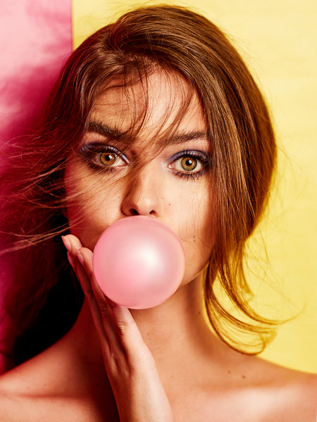 Photograph Orlando Behar Bubble Gum on One Eyeland