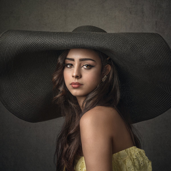 Photograph Paola Massa Elegant on One Eyeland
