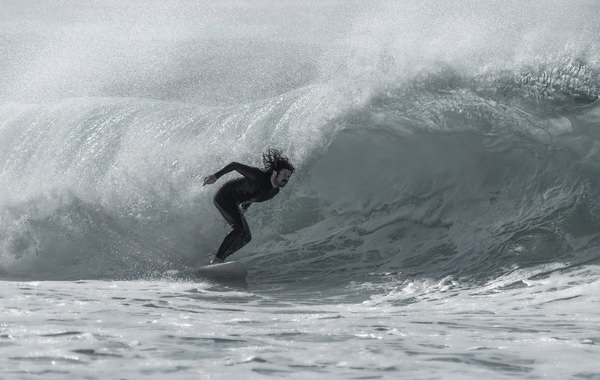 Photograph Steve Turner Going Under on One Eyeland