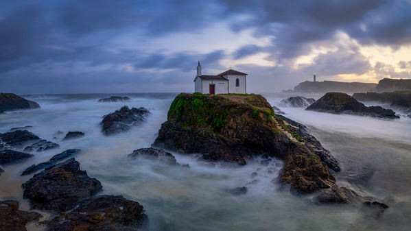 Photograph Jorge Gonzalez Herrera Virxe Do Porto on One Eyeland