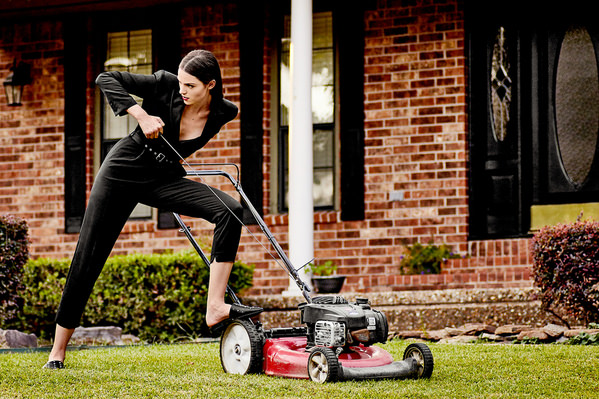 Photograph Orlando Behar Lawnmower on One Eyeland