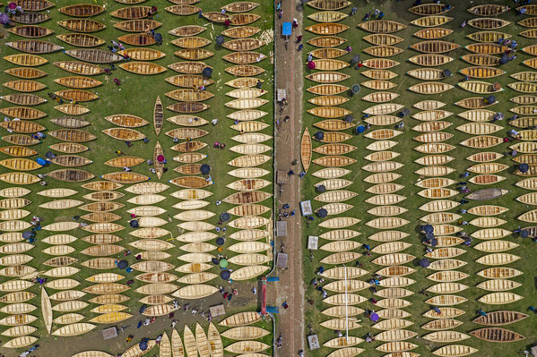 Photograph Azim Khan Ronnie Traditional Boat Market on One Eyeland